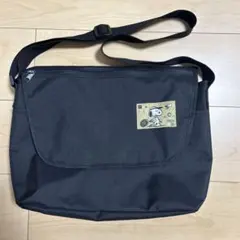 ショルダーバッグ　スヌーピー