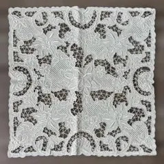 汕頭刺繍 スワトウ　刺繍レースハンカチ　アンティーク