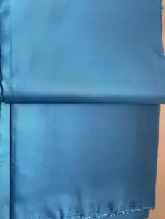 サテン生地 光沢感あり
