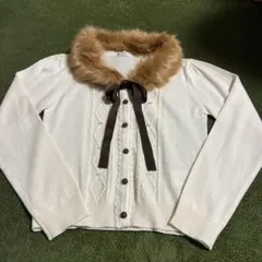 axes femme ファー付き　カーディガンサイズM