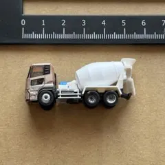 トミーテック トラックコレクション ミキサー車 UDトラックス クオンのサムネイル