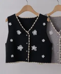 tulle flower knit vest チュールフラワー付きニットベスト