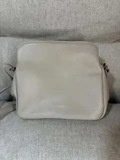 【美品】VIVAYOU コンパクトショルダーバッグ グレージュのサムネイル