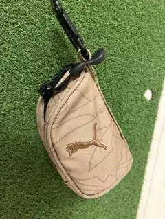 値下　 PUMA ベージュゴルフボール2個収納 カラビナ付き
