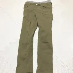 カーキ色 長ズボン 130サイズ