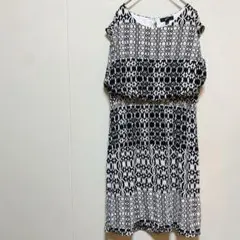 ワンピース 【L】 白黒 柄ワンピース ノースリーブ 海外古着