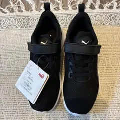 PUMA フライヤーランナー V PS キッズスニーカーのサムネイル