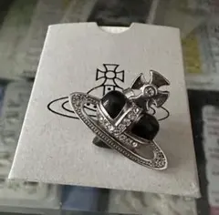 Vivienne Westwood オーブ ピアス 片耳用のサムネイル