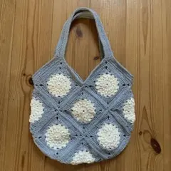 ハンドメイド　モチーフ編バッグ　グラニースクエア　フラワー　かぎ編み