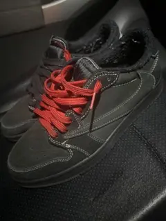 Travis Scott × Nike 