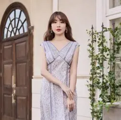 Her lip to / Lace Trimmed Floral Dress