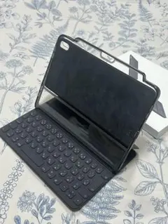 iPad Pro Smart Keyboard Folio (11インチ)