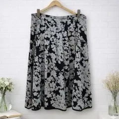 【キース】 膝丈スカート プリーツ 花柄 ゆったり （XL） エレガント 美品