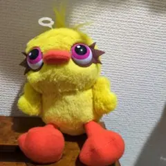 disneypixar トイ・ストーリー4 ダッキー　かわいい黄色いぬいぐるみ