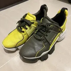 ジバンシイ(GIVENCHY)メンズ　スニーカーのサムネイル