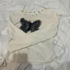 蝶刺繍 ホワイト y2k 長袖トップス