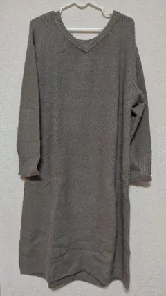 ワンピース　ニット　グレー　Vネック　Uネック　studioCLIP