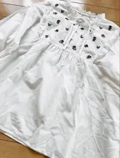 エヘカソポ 花柄刺繍 ホワイトブラウス 長袖
