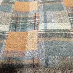 暖かみのある裏起毛チェック柄ウール混紡生地　72×105cm
