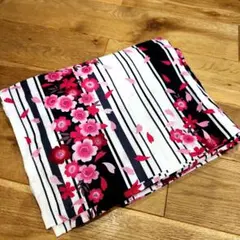美品✨浴衣　花柄　夏　大人可愛い　桜　華やか