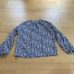 ADAM ET ROPE 花柄 長袖ブラウス モノトーンのサムネイル