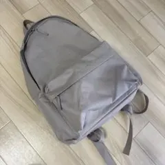 肩の負担を軽くする 撥水リュックサック ベージュ