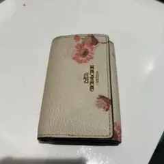 COACH 花柄レザーキーケース