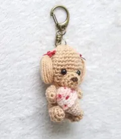 アイストイプードルのあみぐるみキーホルダーのサムネイル