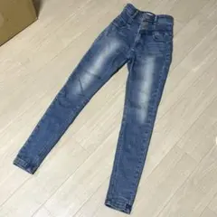 エモダ　スキニーデニムパンツ　0 ハイウエスト