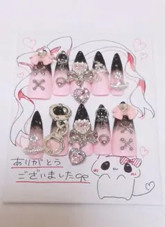 地雷系 ネイルチップ ピンク 黒 グラデーション