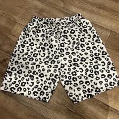 豹柄　ショートパンツ　薄手　11-12Y