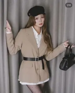 ベージュ テーラードジャケット ウエストベルト付き