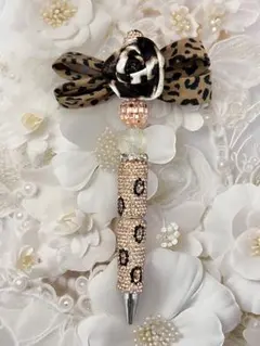 N.60】ラインストーンカスタムボールペン レオパ柄 リボン キラキラ 社長ペン