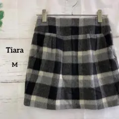 Tiara　ティアラ　ウール混　モノトーンチェック　ミニスカート　秋冬コーデのサムネイル