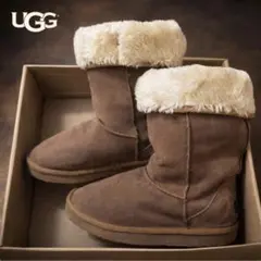 新品UGG ClassicShort 5825ムートンブーツ23cm茶ベージュのサムネイル