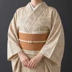 美品 正絹袷 地紋色無地 一つ縫い紋 丸に隅立て四つ目 キャメル 