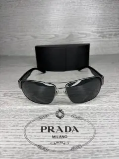極美品　PRADA プラダ　サングラス　ケース付き　S8098のサムネイル