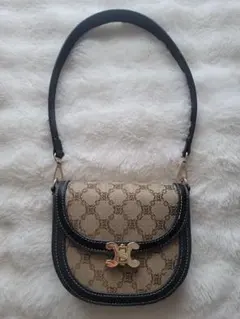 コンパクトショルダーバッグ ベージュ×黒　肩掛け