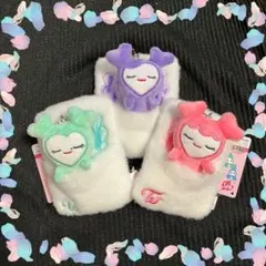 TWICE LOVELYS おふとんリールパスケース　ミナ　サナ　モモ