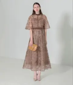 【LEJA】スパンコール花柄刺繍プチハイネックウエストマークAラインワンピース