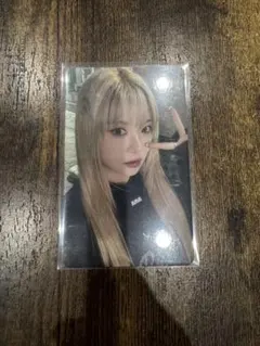 ルセラフィム ウンチェ トレカ