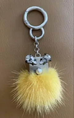希少✨フェンディ　モンスター　チャーム　バッグバグズ　グリーン　キーホルダー 即発 FENDI モンスター ファー バッグチャーム キーホルダー 黄