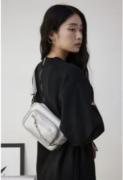 AZUL BY MOUSSY アウトポケットスクエアショルダーバッグ