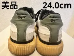 美品　Onitsuka Tiger スニーカー　デレシティ　24.0cm