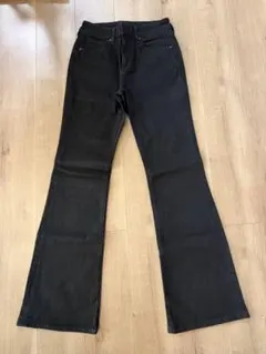 GU　スリムフレアジーンズ　丈長め　M