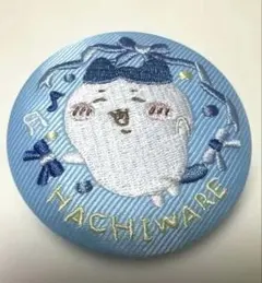 ちいかわ刺繍缶バッチビスケット ハチワレのサムネイル