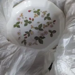 WEDGWOOD Wild Strawberry プレート 皿のサムネイル