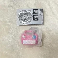 ハローキティ　かわいいおもちゃミニチュアチャーム　ピアノ　ガチャガチャ　キティ