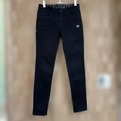 Item thumbnail for item acc2c17c-0133-4e15-890f-28898f132efc