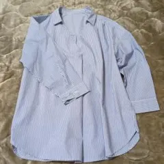 GU 青と白のストライプ 七分袖シャツ